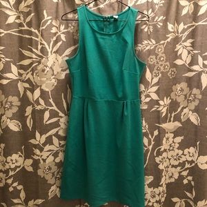 ‼️MUST GO‼️MAKE OFFER‼️Green dress